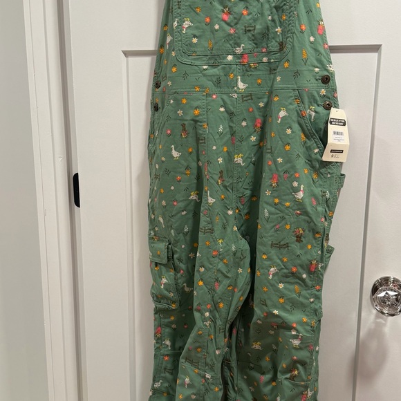 Duluth Trading Co Sage Overalls with Floral Design - Picture 5 of 10